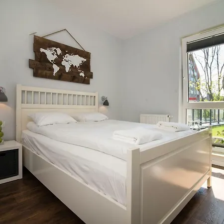 Chmielna Garden Apartment