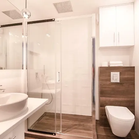 Chmielna Garden Centre Apartman