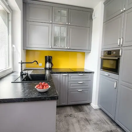 Chmielna Garden Apartment