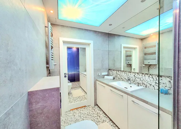 Chmielna Garden Apartment *
