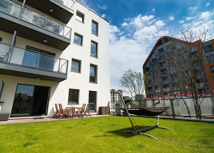 Chmielna Garden Apartment *