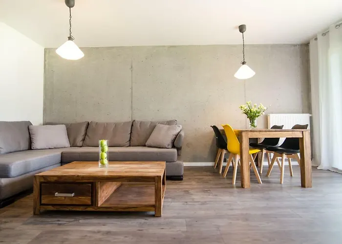 Chmielna Garden Apartment *