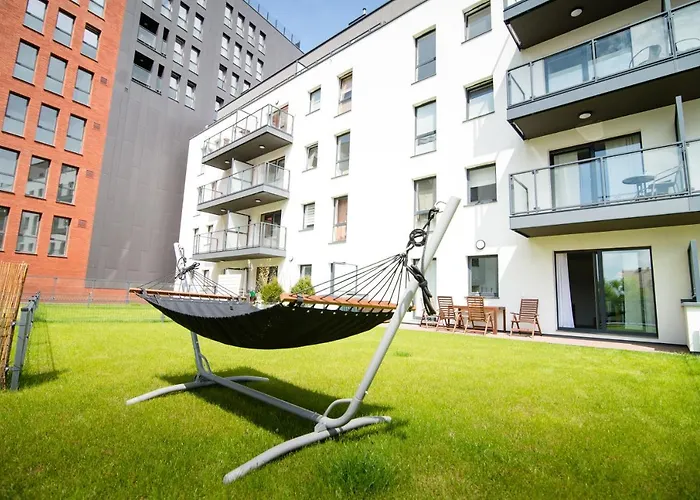 Apartment Chmielna Garden